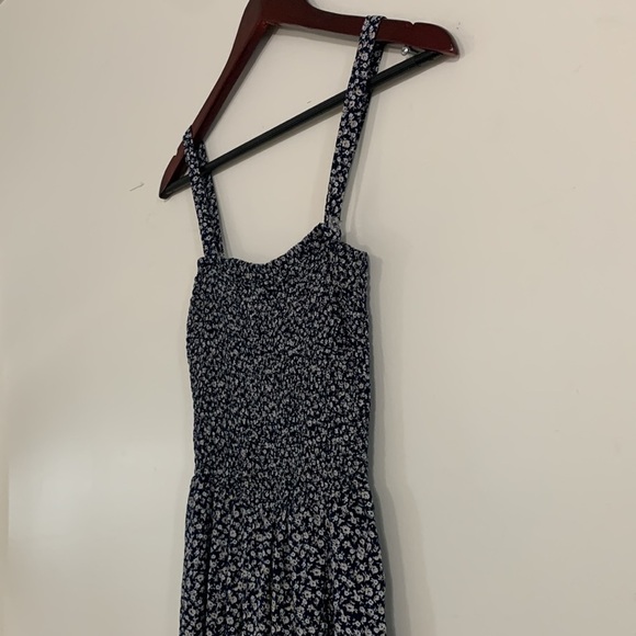 Hollister XS Floral Print Open Ruffled Leg Dress - Picture 8 of 14